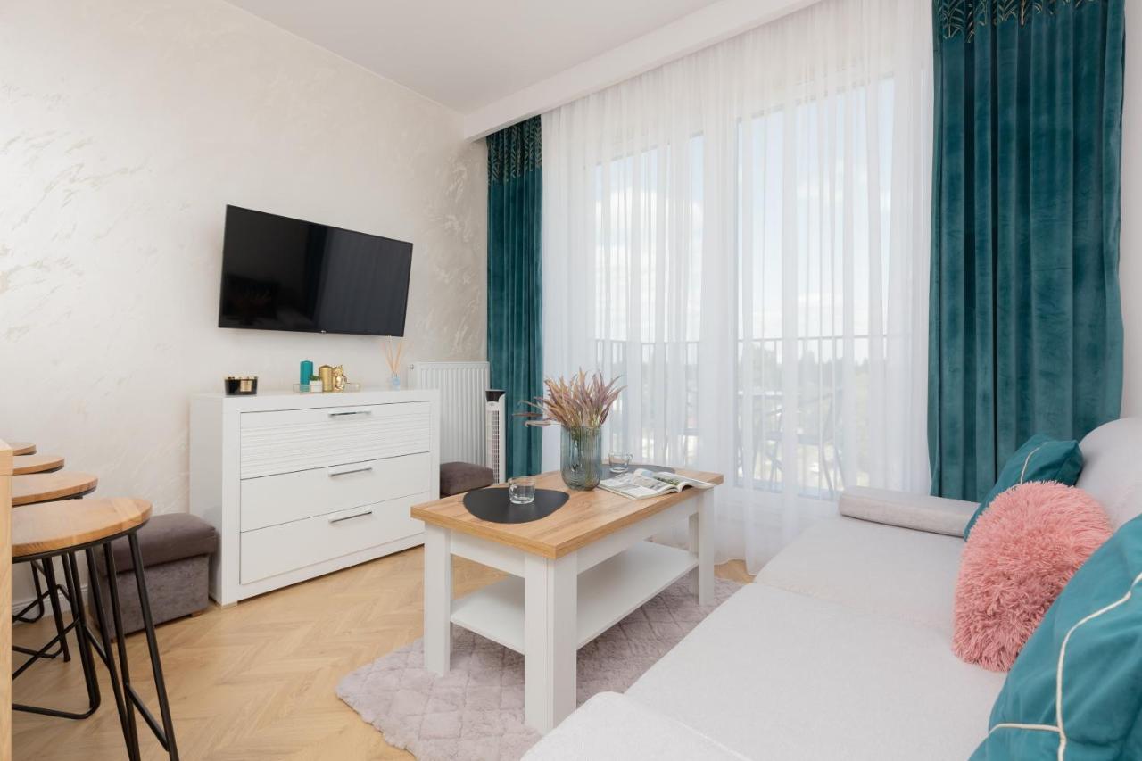 Warsaw Kotsisa Apartments With Parking By Noclegi Renters 외부 사진
