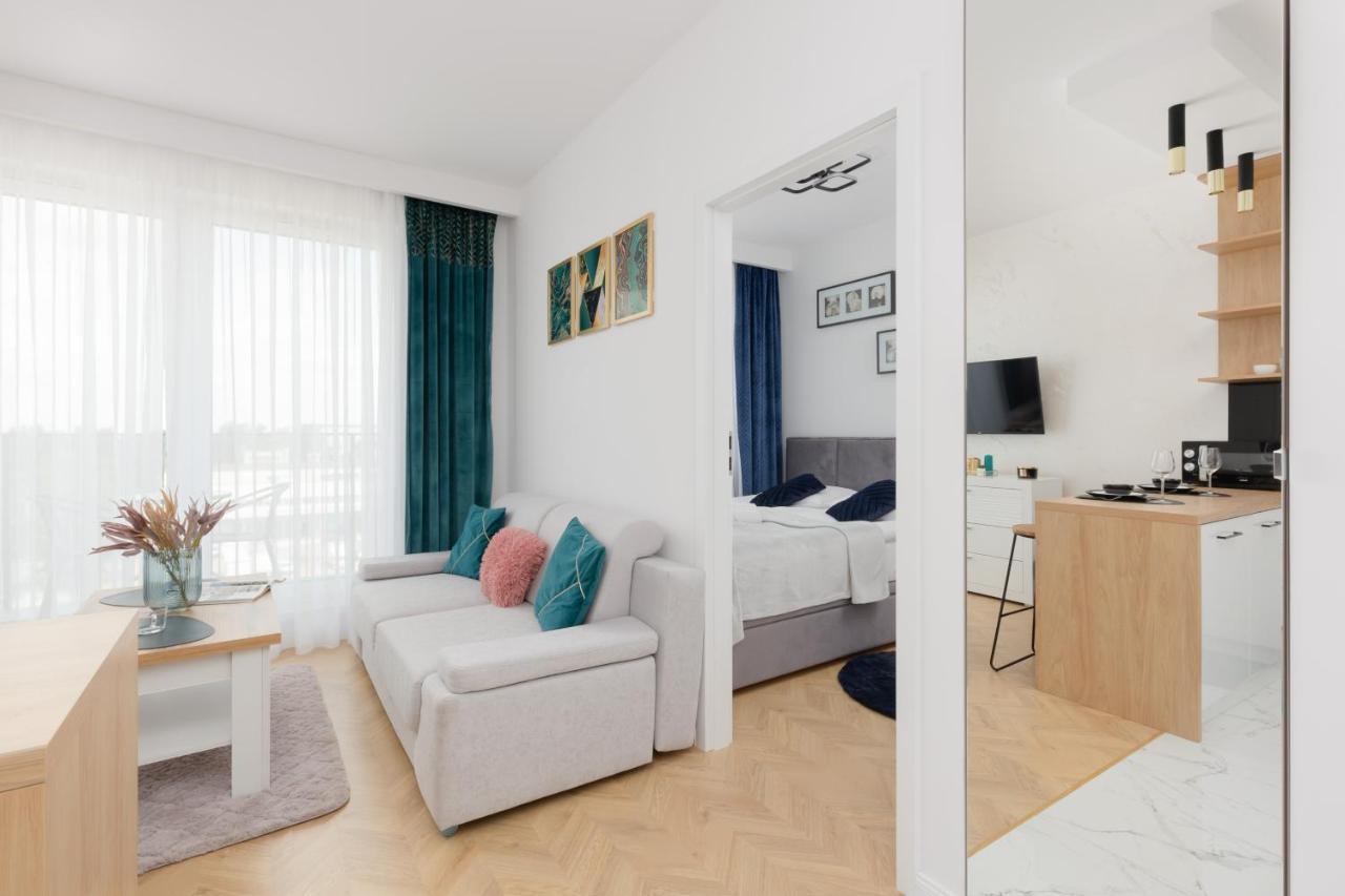 Warsaw Kotsisa Apartments With Parking By Noclegi Renters 외부 사진