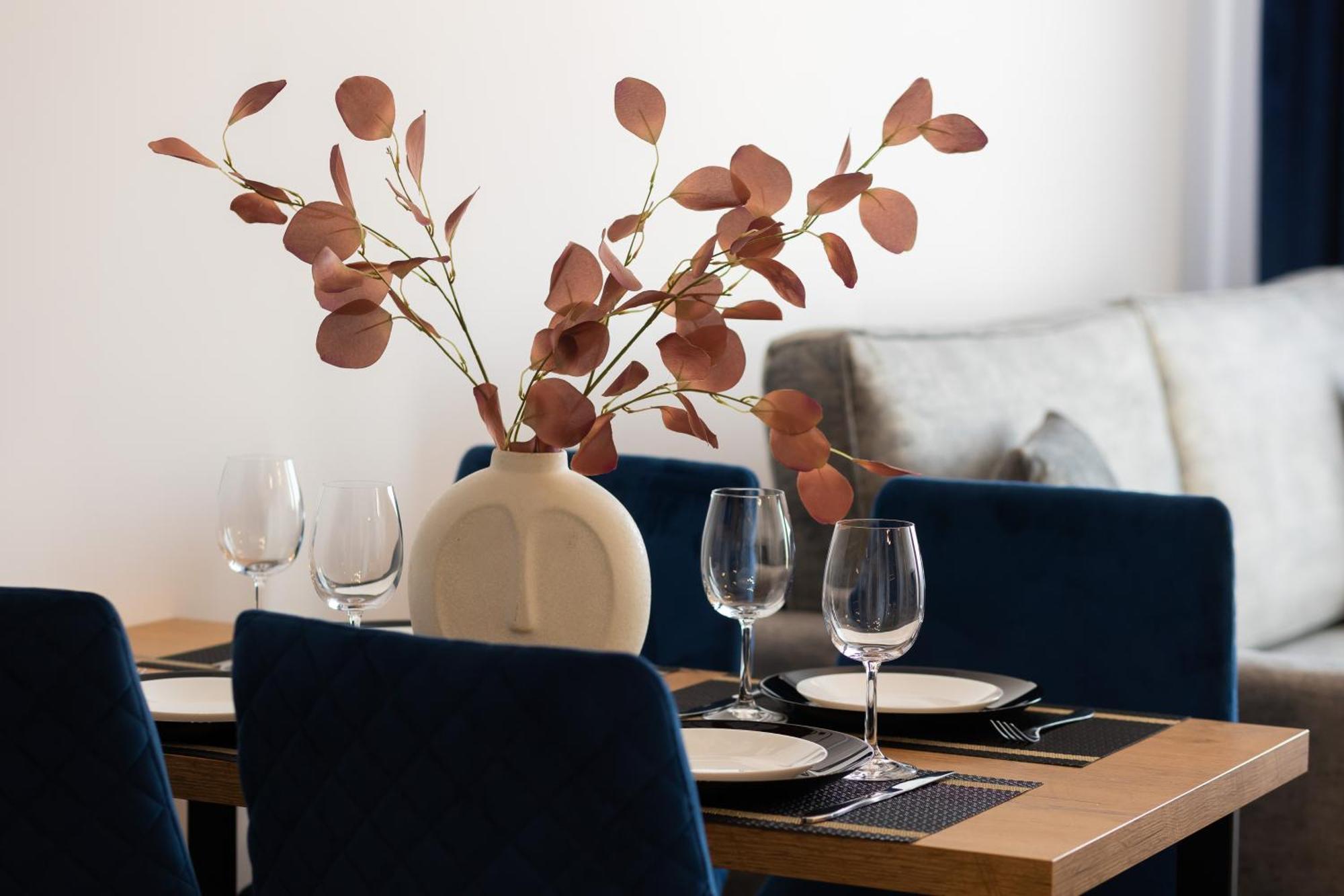 Warsaw Kotsisa Apartments With Parking By Noclegi Renters 외부 사진