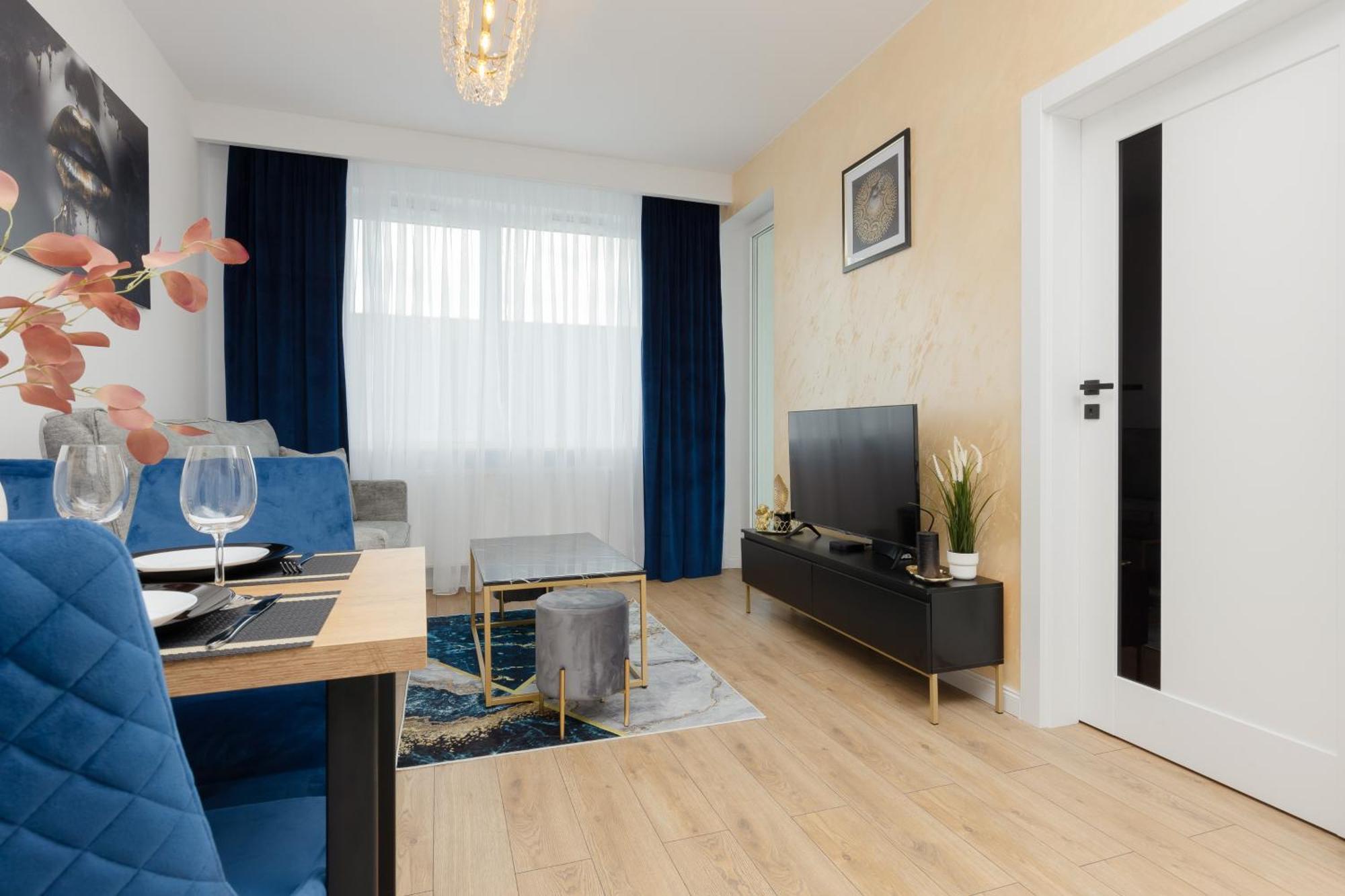 Warsaw Kotsisa Apartments With Parking By Noclegi Renters 외부 사진